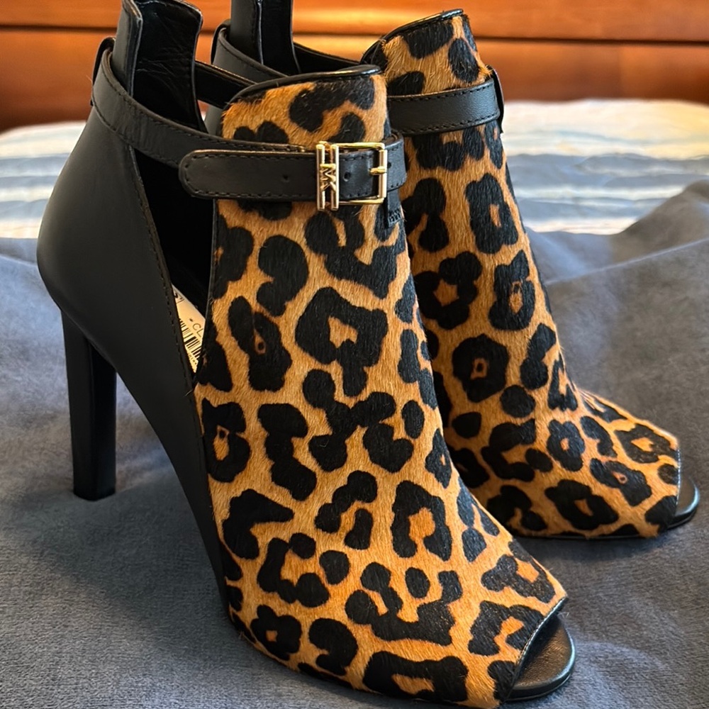 MICHAEL KORS! Leopard Print Peep Toe Ankle Boots